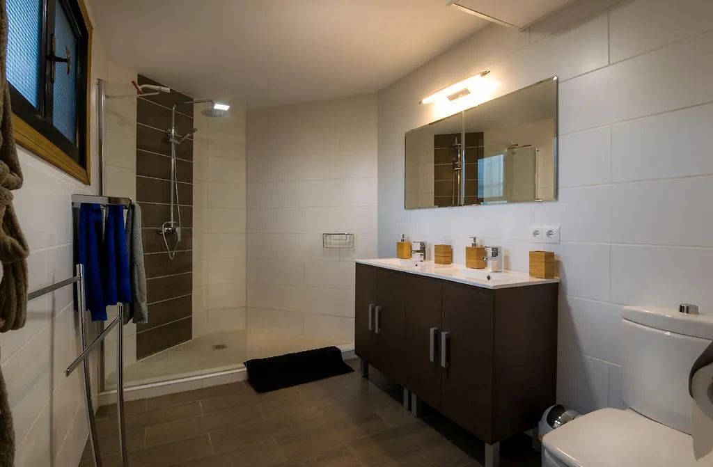 Villa Mare Bed & Breakfast 미하스