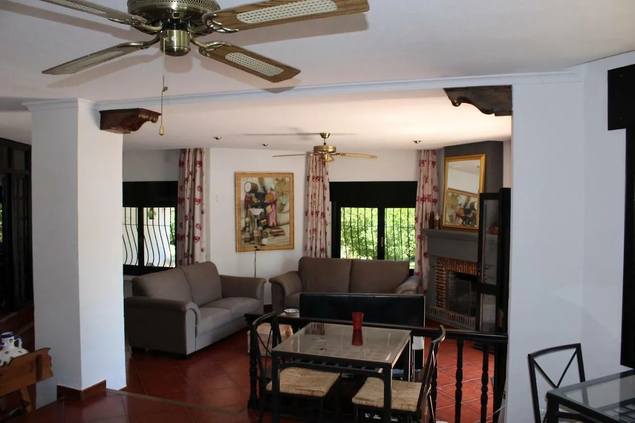Villa Mare Bed & Breakfast 미하스