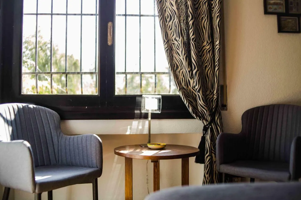 Villa Mare Bed & Breakfast 미하스